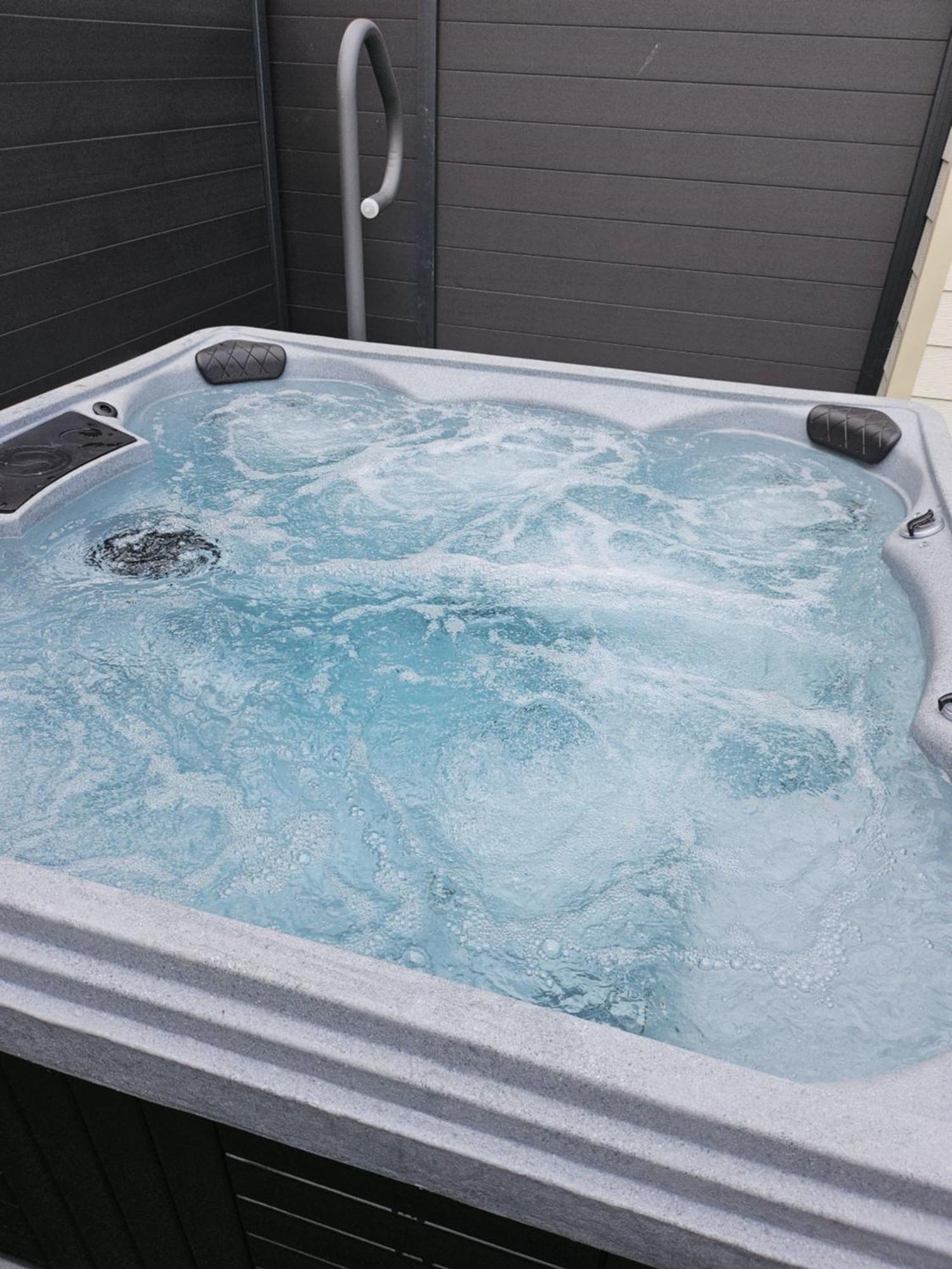 Hebergement Privee Jaccuzzi En Supplement Saint-Clair-du-Rhone Eksteriør bilde