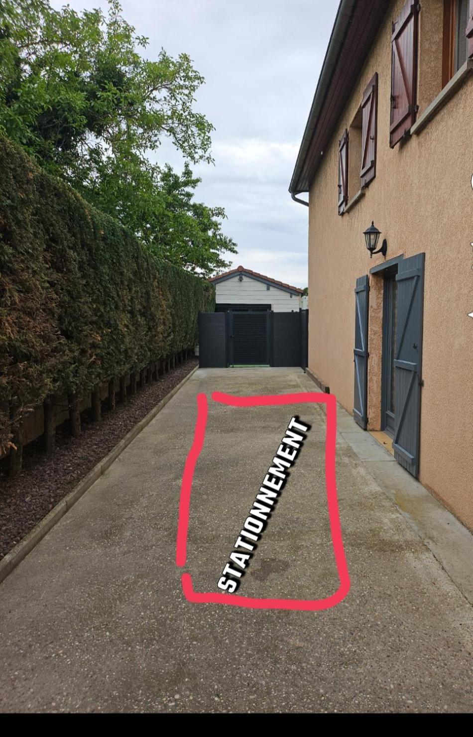 Hebergement Privee Jaccuzzi En Supplement Saint-Clair-du-Rhone Eksteriør bilde